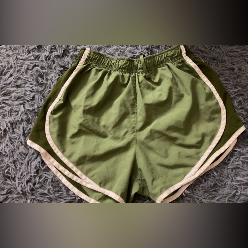 grab nike shorts